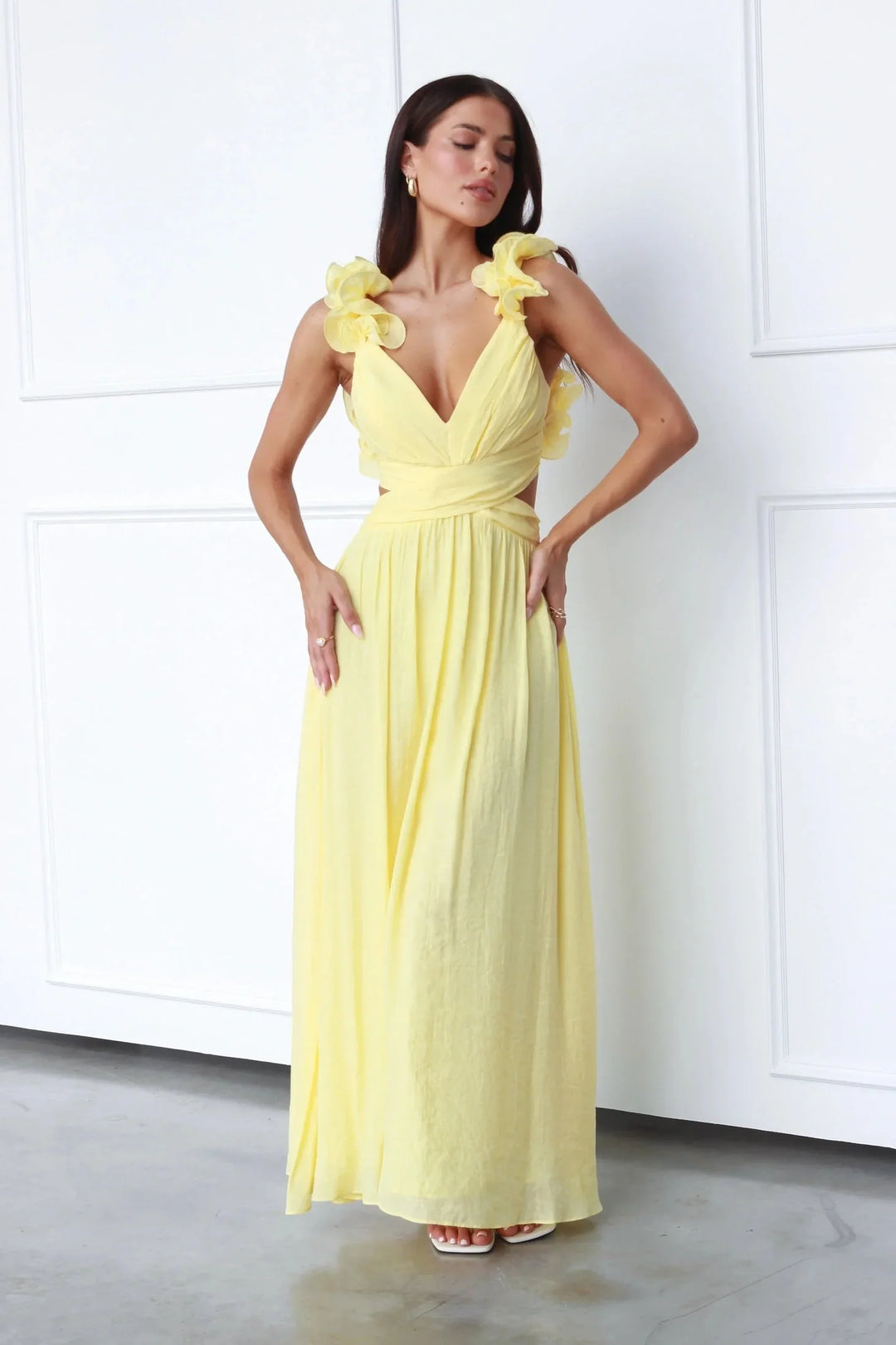 Elegant V-neck evening dress | Maxi dress long & figure-hugging