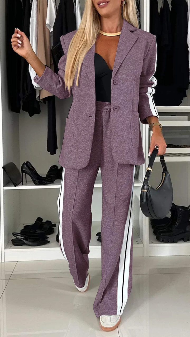 Trendy women's tracksuit set with blazer & pants – comfort & style