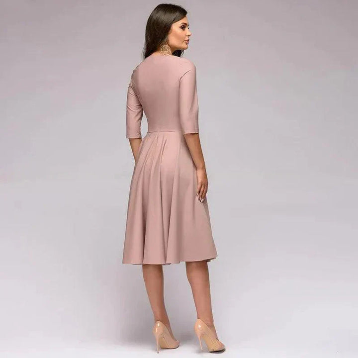 Women's midi dress made of viscose with waist belt – elegantly cut for summer