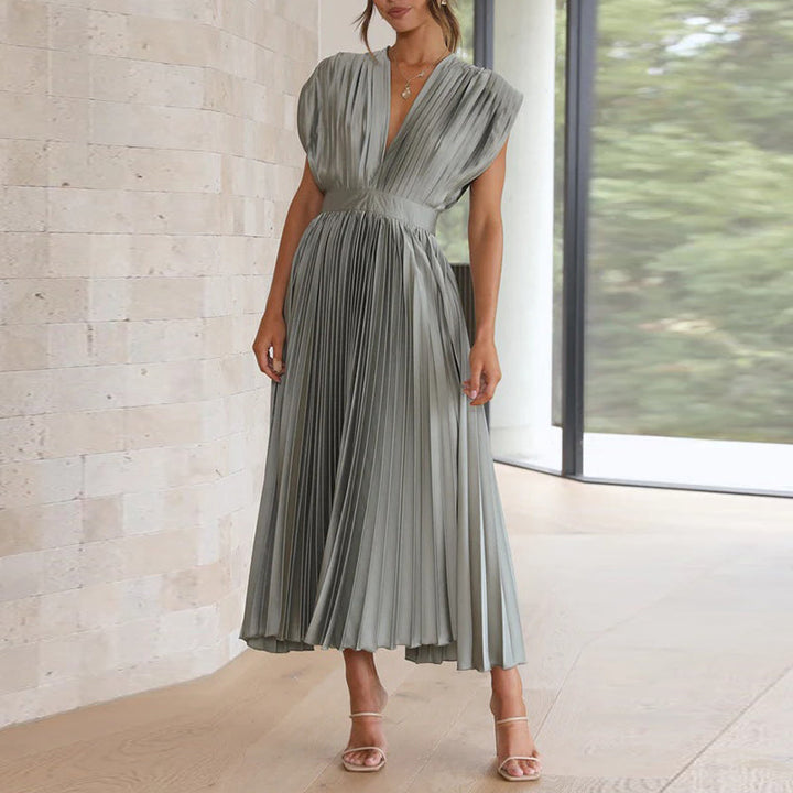 Elegant sleeveless maxi dress with V-neck – summer dress for women