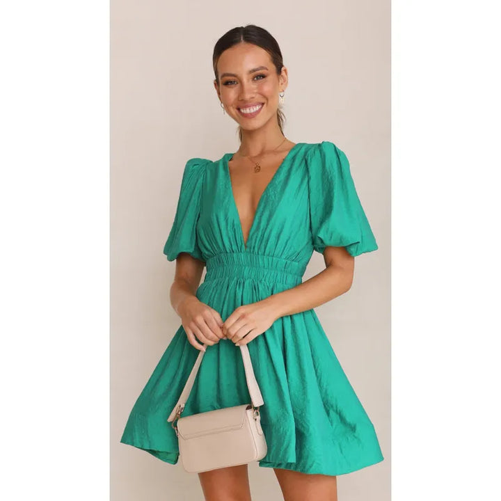 Elegant sleeveless mini dress – vegan leather look