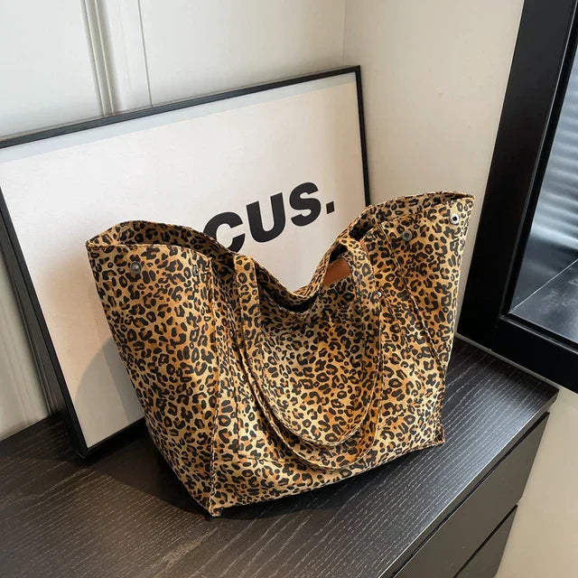 Oversized Canvas Beach Bag – Women's Shopper with Leopard Pattern
