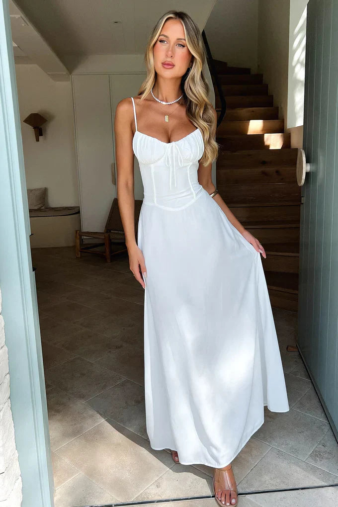 Robe maxi sans manches avec détail en dentelle – Élégante et fluide