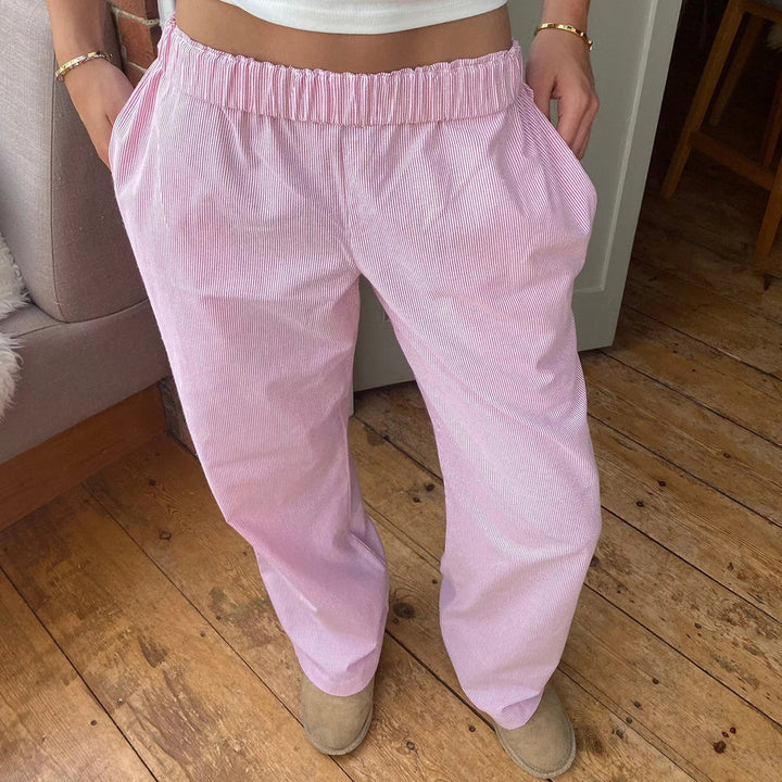 Women's pants – High waist – Wide legs – Elastic waistband – Light and casual