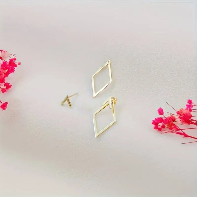 Women's Earrings – Geometric Design made of Alloy – Minimalist & Lightweight