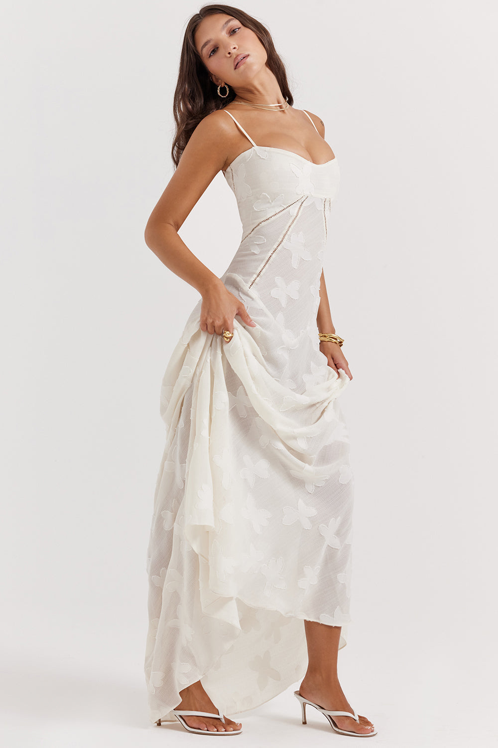 Elegant maxi dress with 3D roses & back cutout