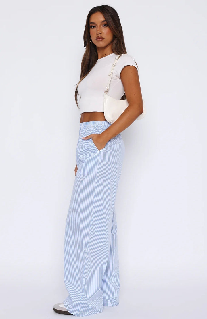 Women's pants – High waist – Wide legs – Elastic waistband – Light and casual