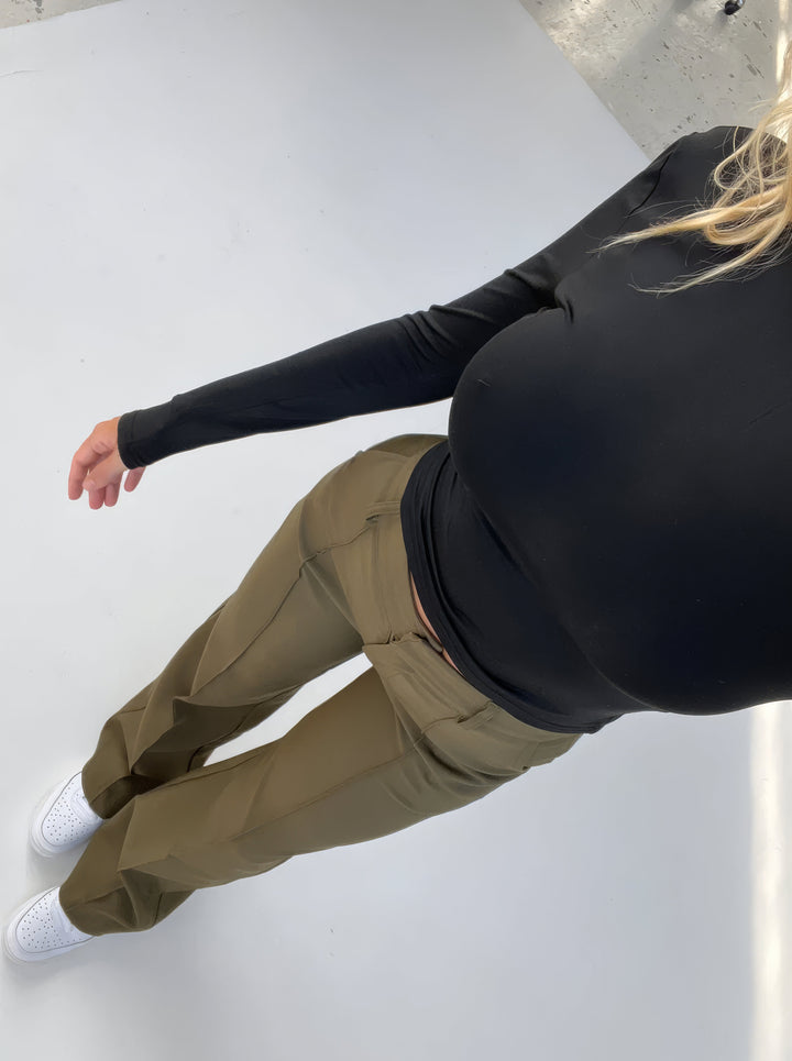 Damen High-Waist Hose mit geradem Bein – Eleganter Business Look