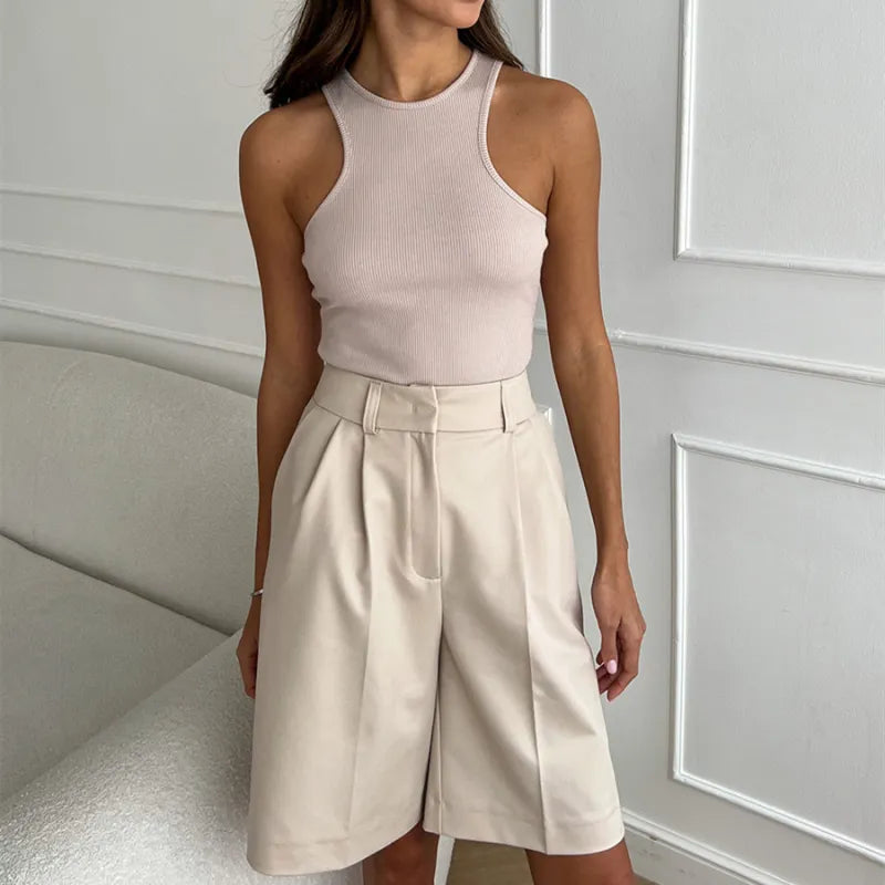 Shorts pour femmes beige – Longueur genou & élégant – Mode d'été 2025