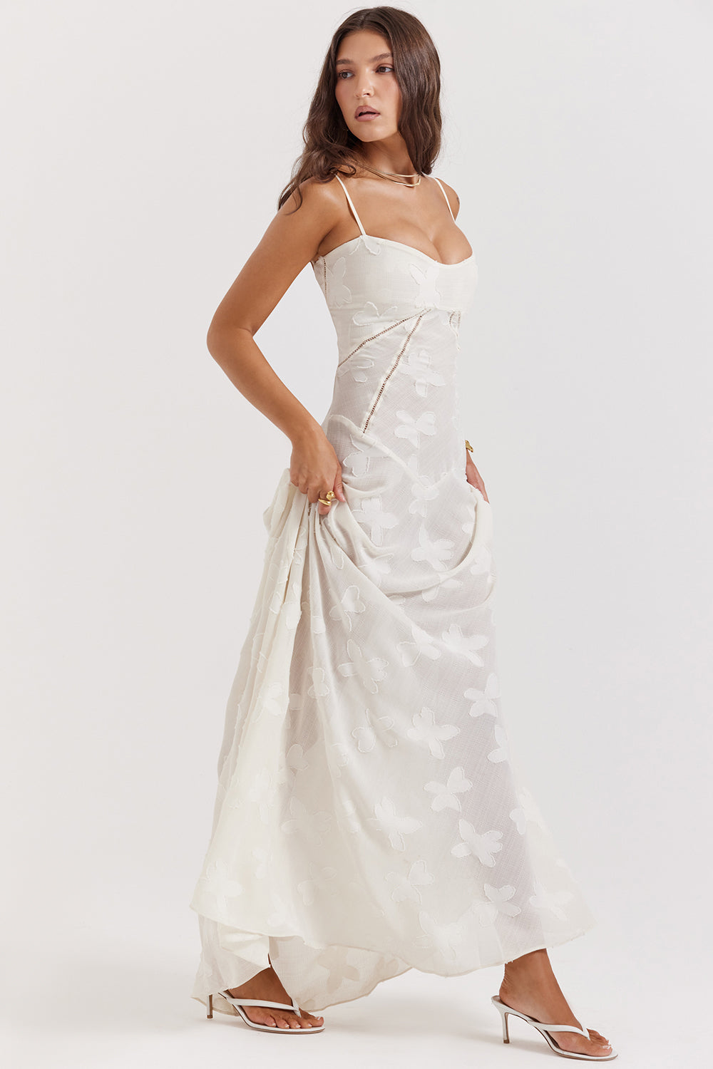 Elegant maxi dress with 3D roses & back cutout