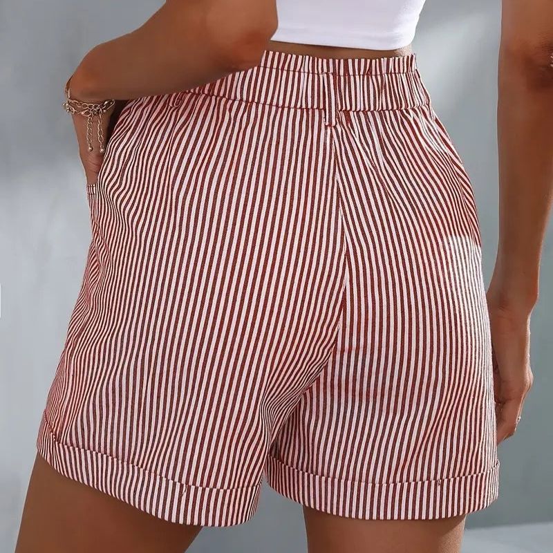 Short d'été à taille haute rayé avec poches – Léger & Élégant
