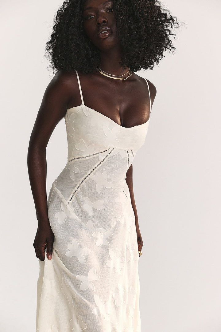 Elegant maxi dress with 3D roses & back cutout
