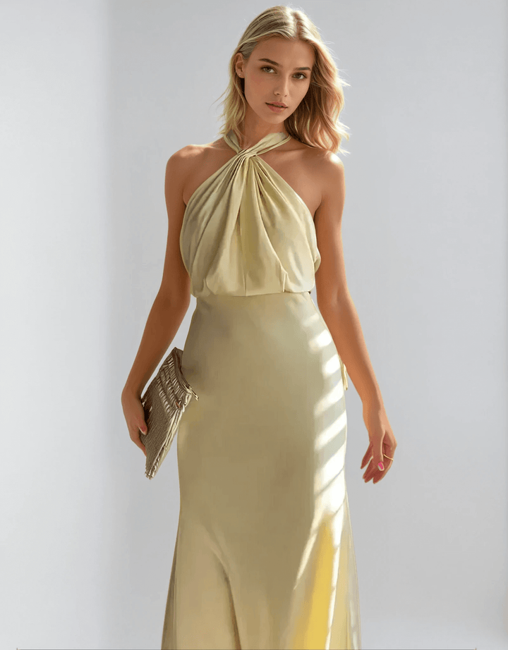 Elegant maxi dress with halter neck & ruching