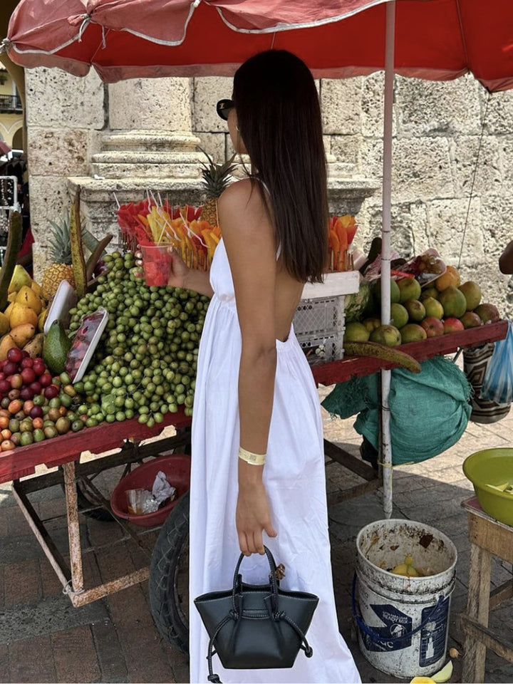 Maxi summer dress made of cotton with open back – Elegant & airy