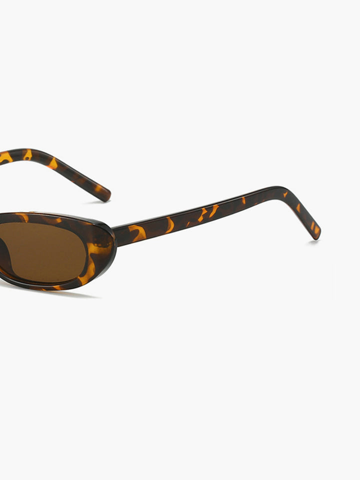 Stylish Cat-Eye Sunglasses for Women | UV Protection & Lightweight Frame