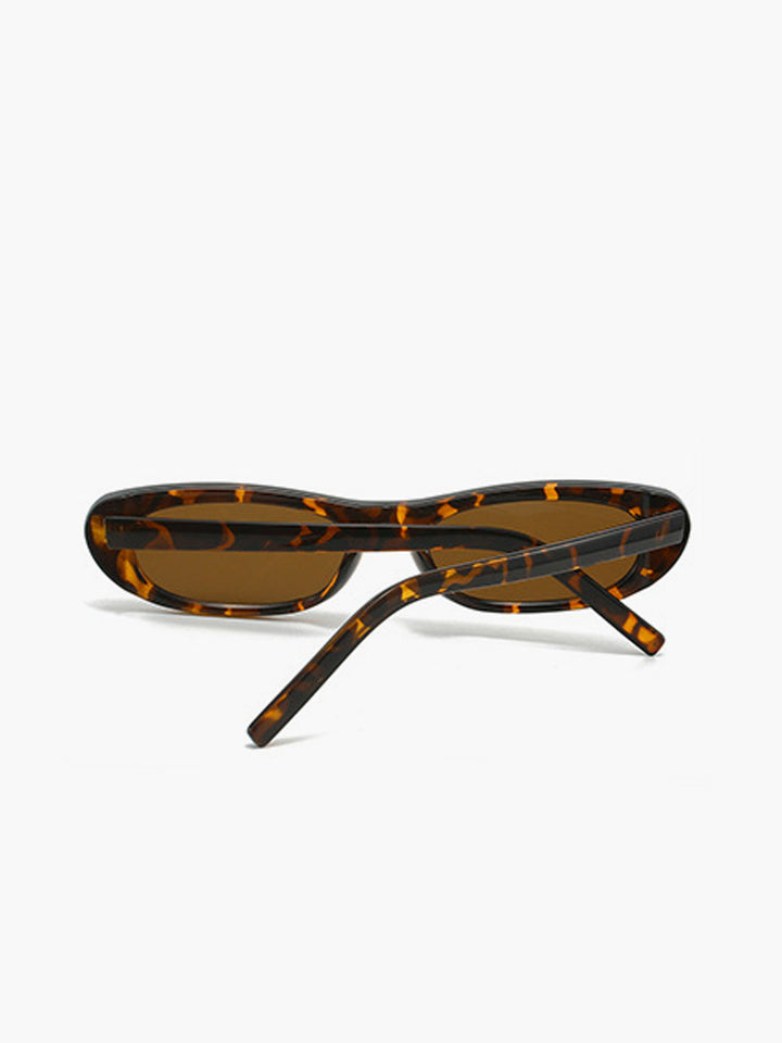 Stylish Cat-Eye Sunglasses for Women | UV Protection & Lightweight Frame