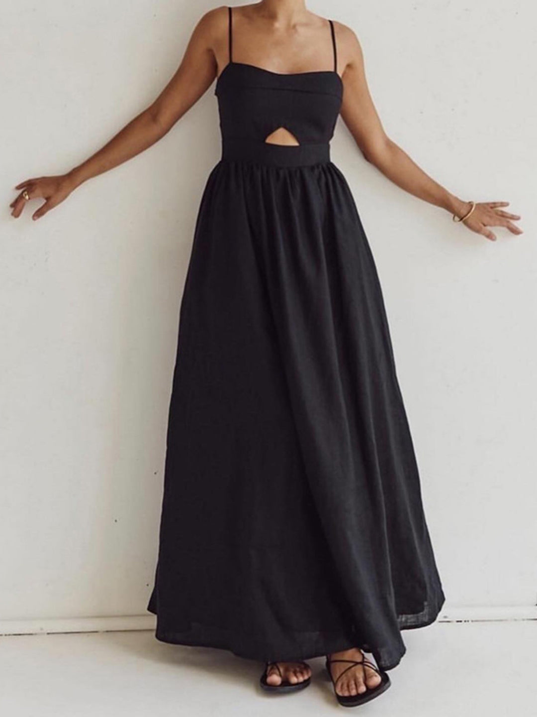 Maxi dress made of cotton with cut-outs and pockets – sleeveless, elegant