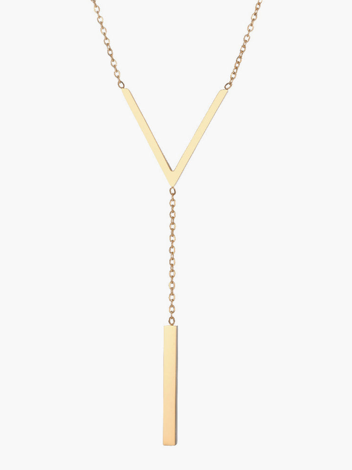 Minimalist necklace with geometric pendant made of titanium steel