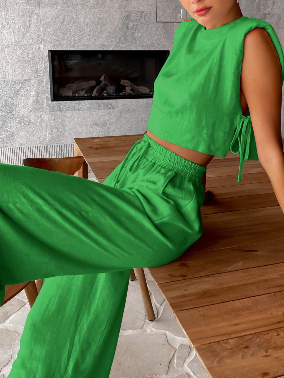 Women's linen pants with wide leg – high-waist, summer look