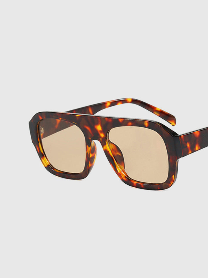 Leopard Print Sunglasses – Oversize UV400 Fashionable Shades