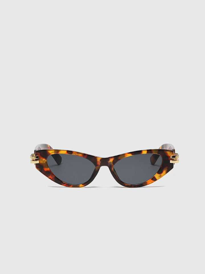 Vintage Cat-Eye Sunglasses Black – UV400 Protection, Lightweight
