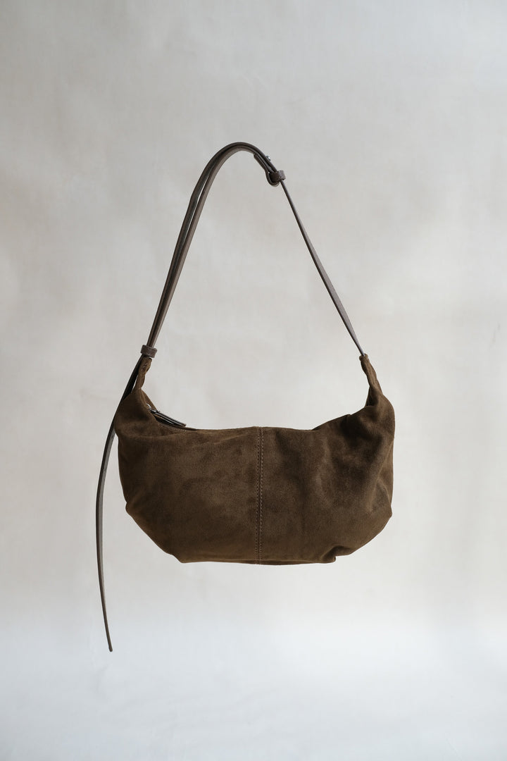 Sac à dumplings en suédine noire vintage – Sac à épaule vegan