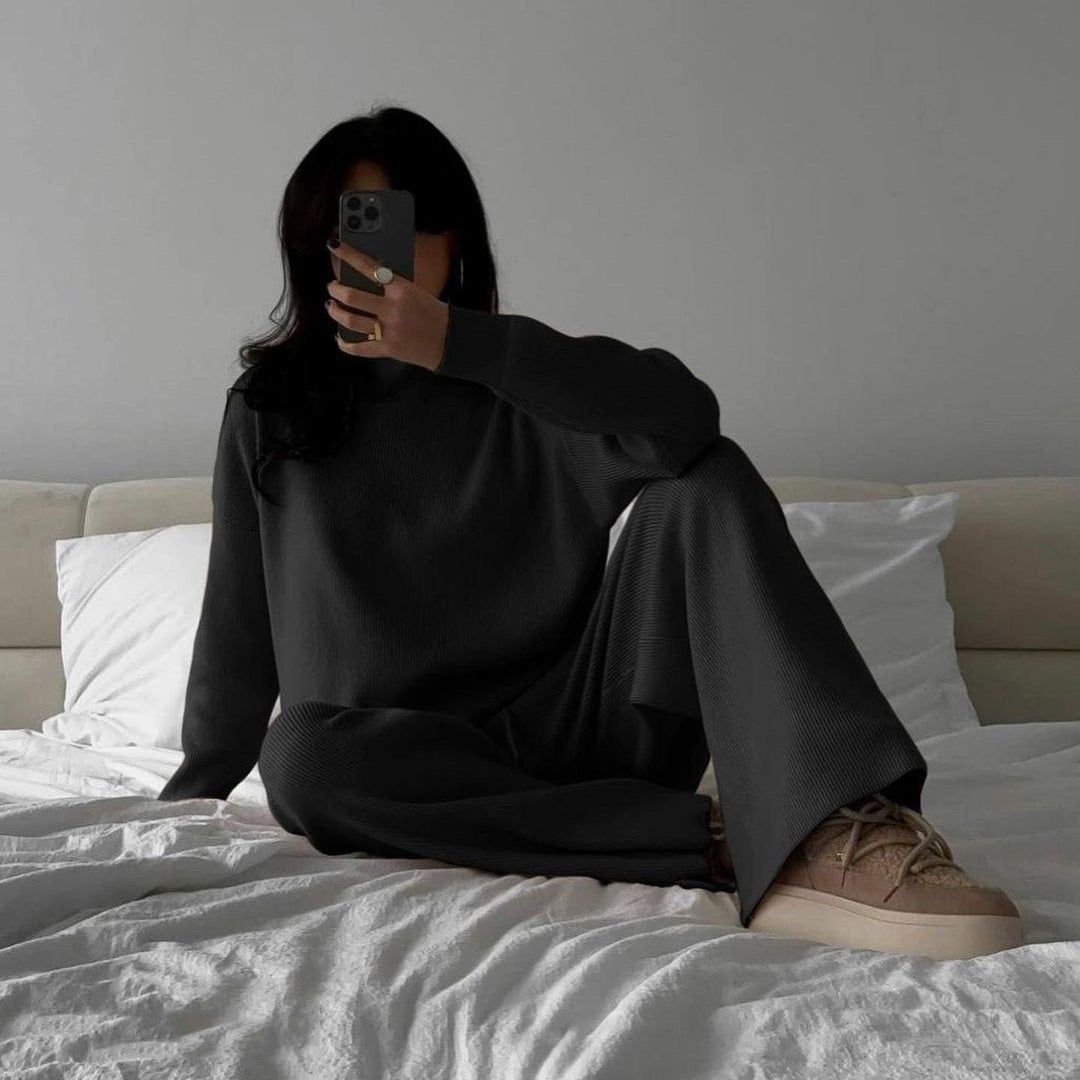 Women's loungewear set knit with high collar