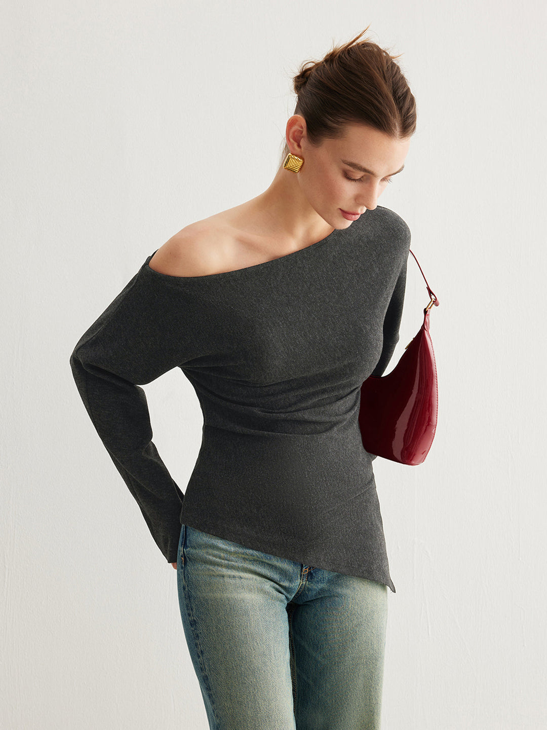 Haut pour femmes asymétrique avec fente et fronces