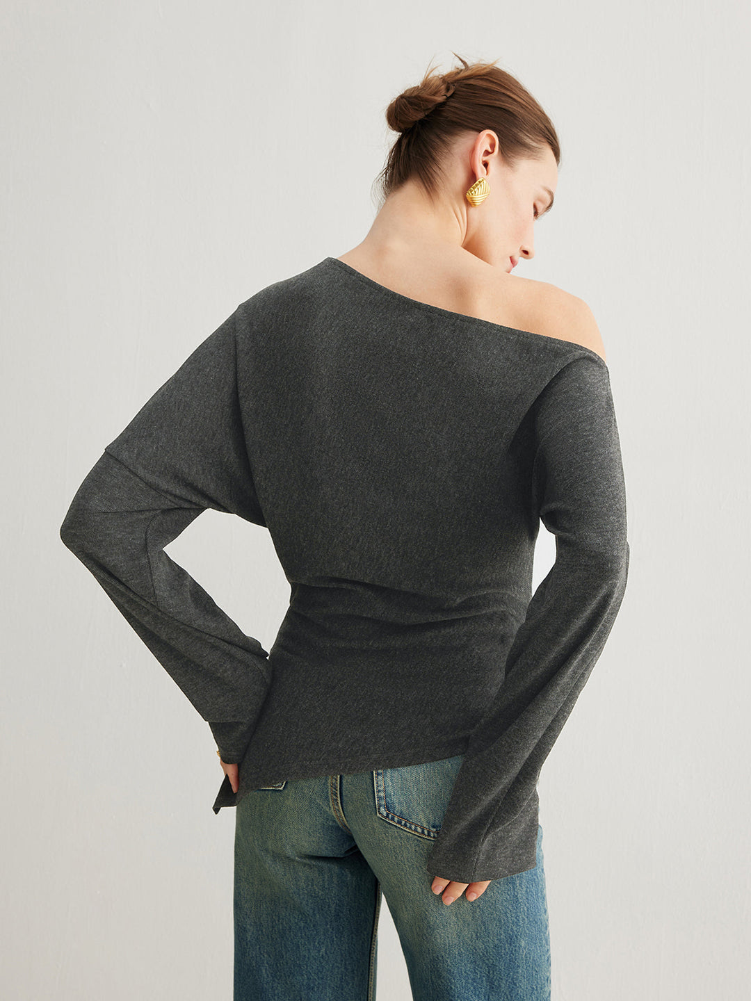 Haut pour femmes asymétrique avec fente et fronces