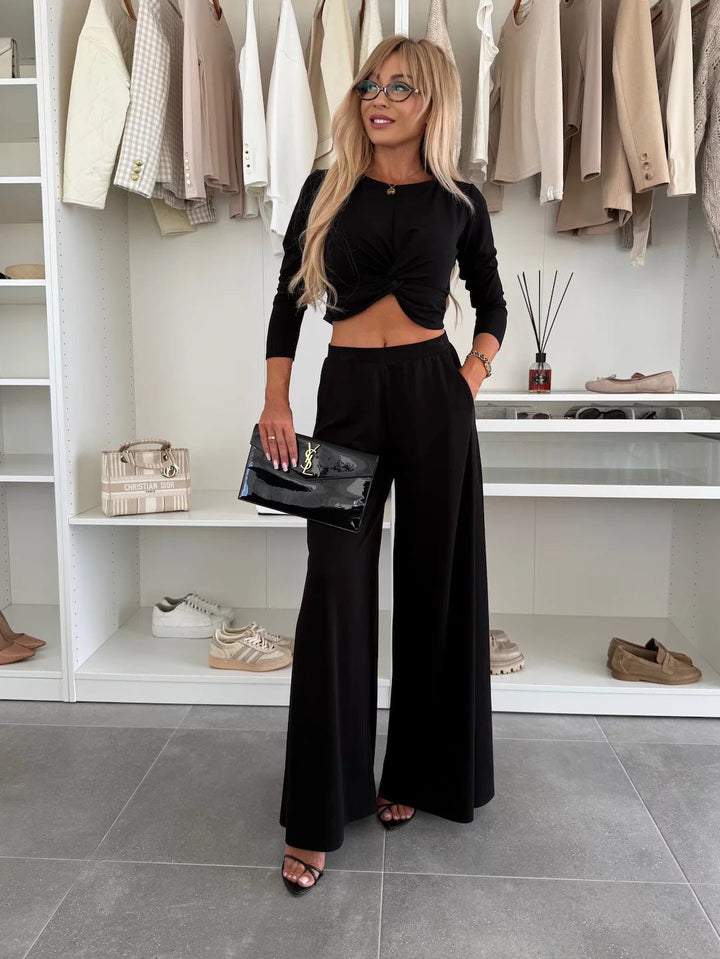 Women's set knot top and wide pants made of breathable material