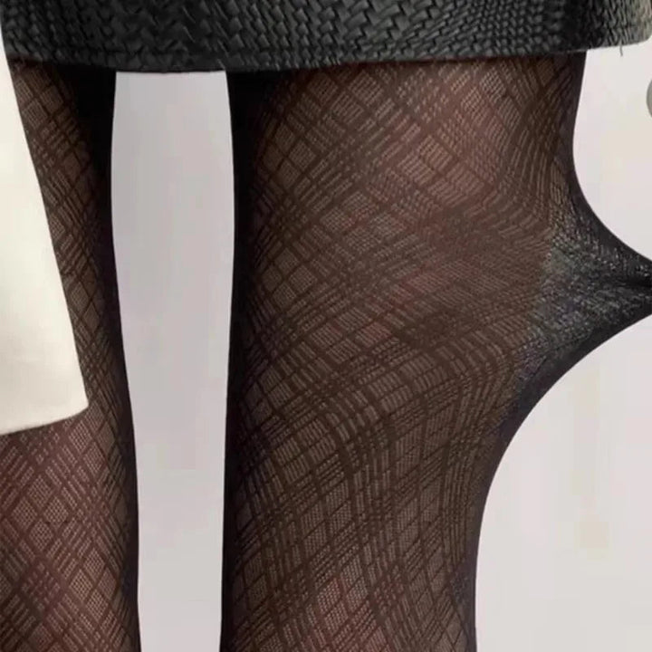 Women's tights with diamond pattern