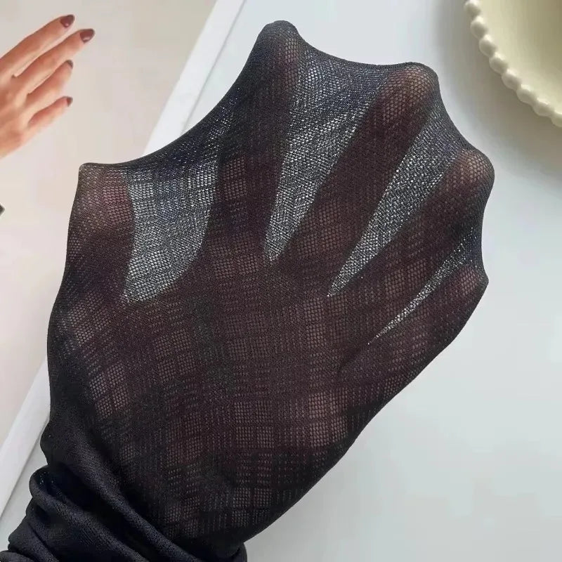 Women's tights with diamond pattern