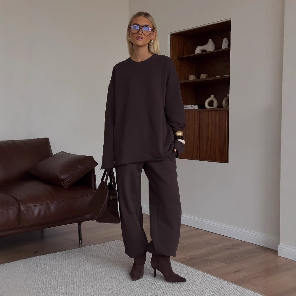 Women's sweatshirt set made of soft fabric in modern style