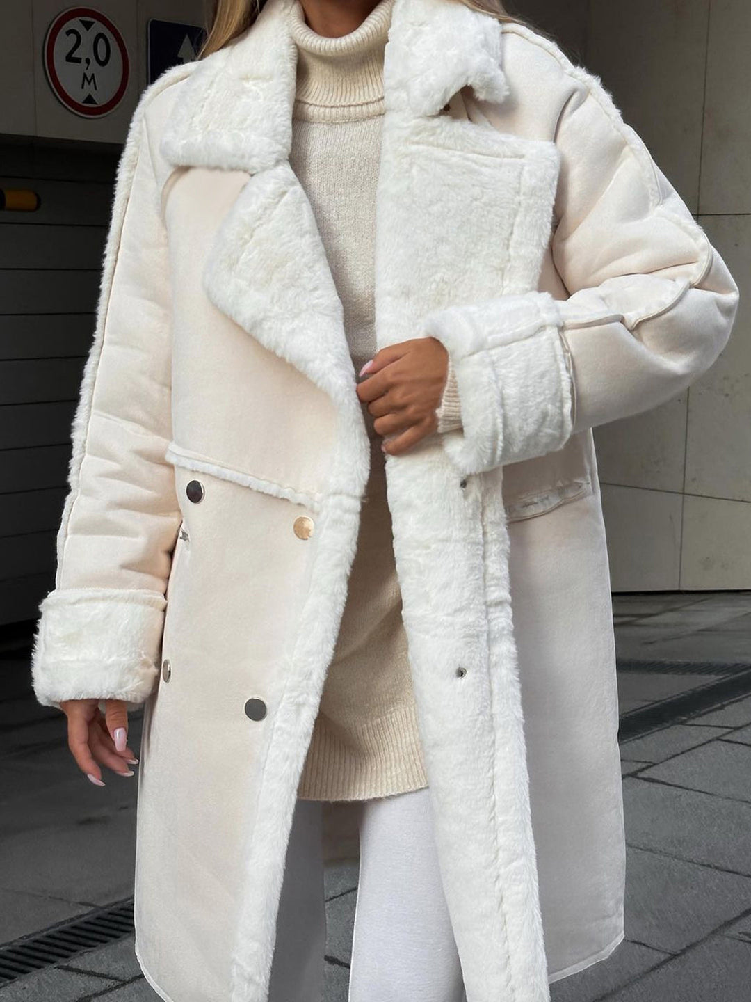 Manteau en Teddy pour femmes Tissu en Teddy de haute qualité Silhouette élégante Manteaux d'hiver pour femmes