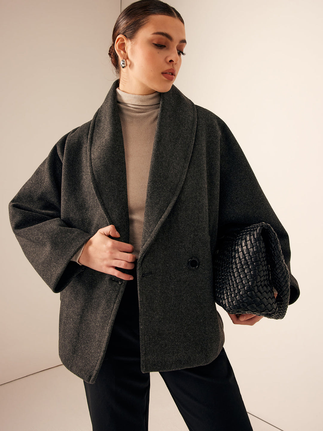 Manteau long pour femmes avec poches pour l'élégance hivernale