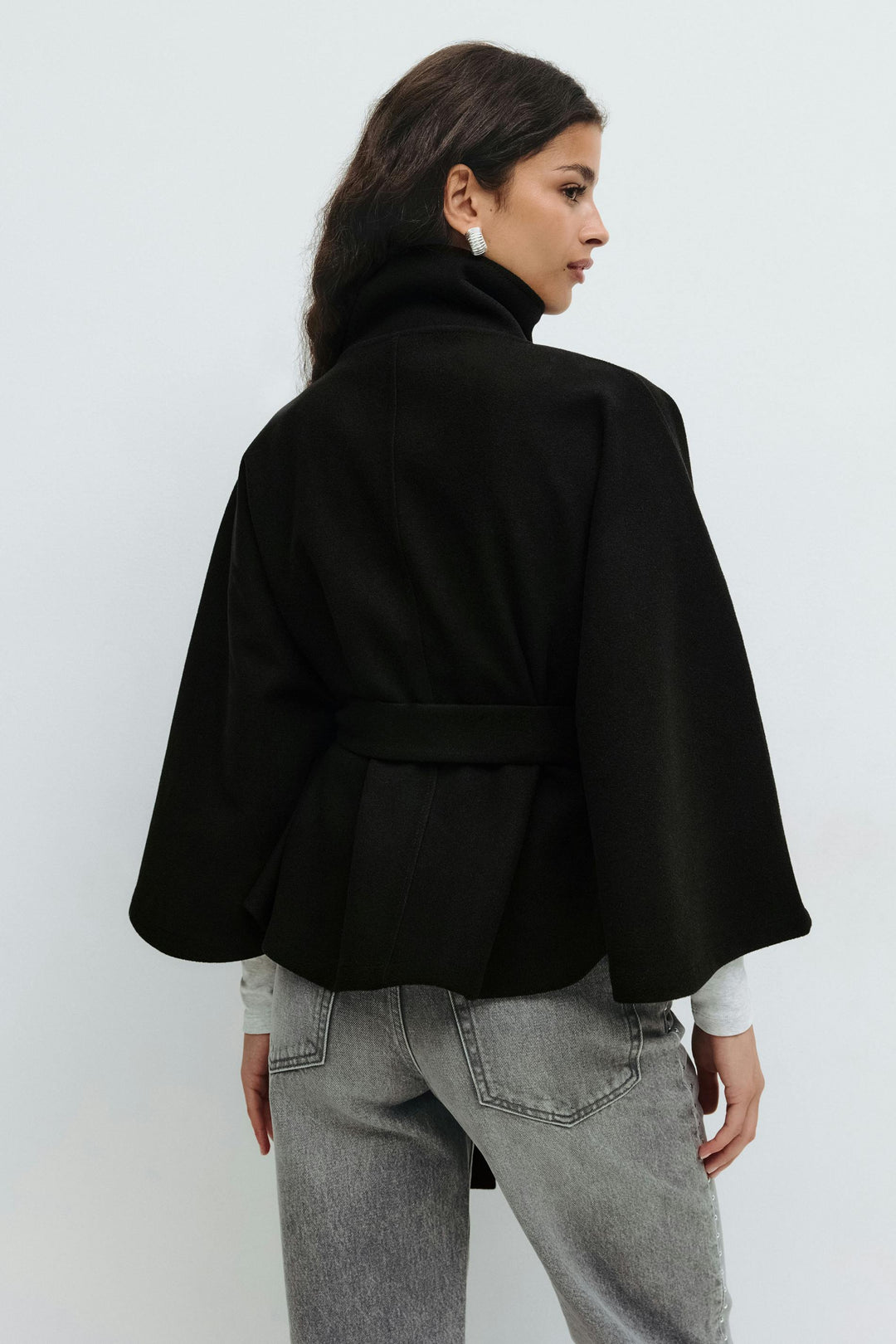 Damenjacke Cape mit Umhangärmeln und hohem Kragen