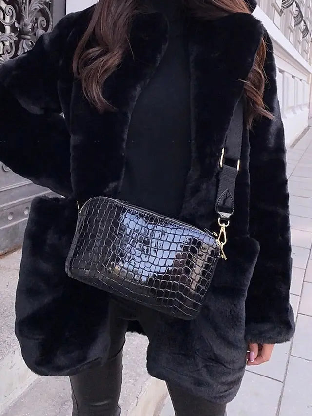 Damenjacke Veganpelz Trendy Stylisch