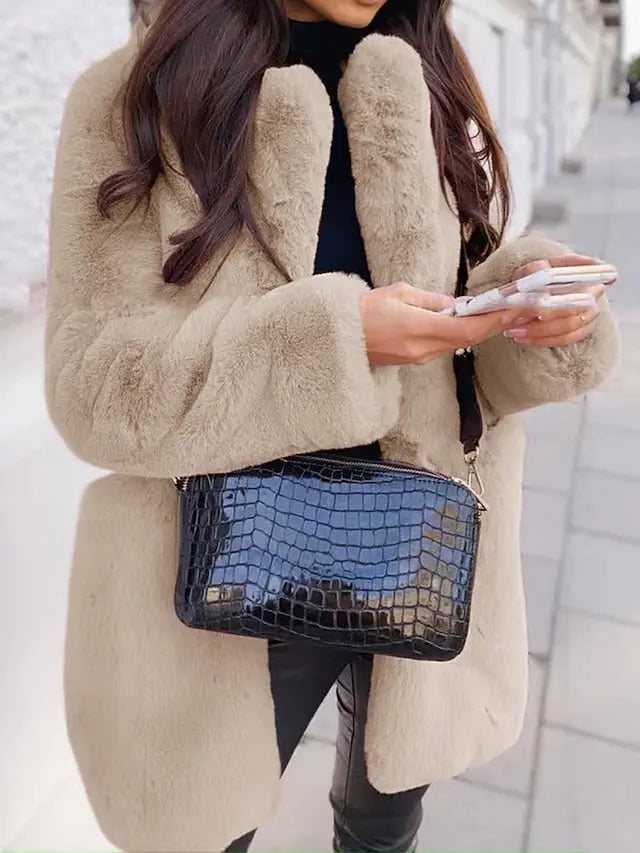 Damenjacke Veganpelz Trendy Stylisch