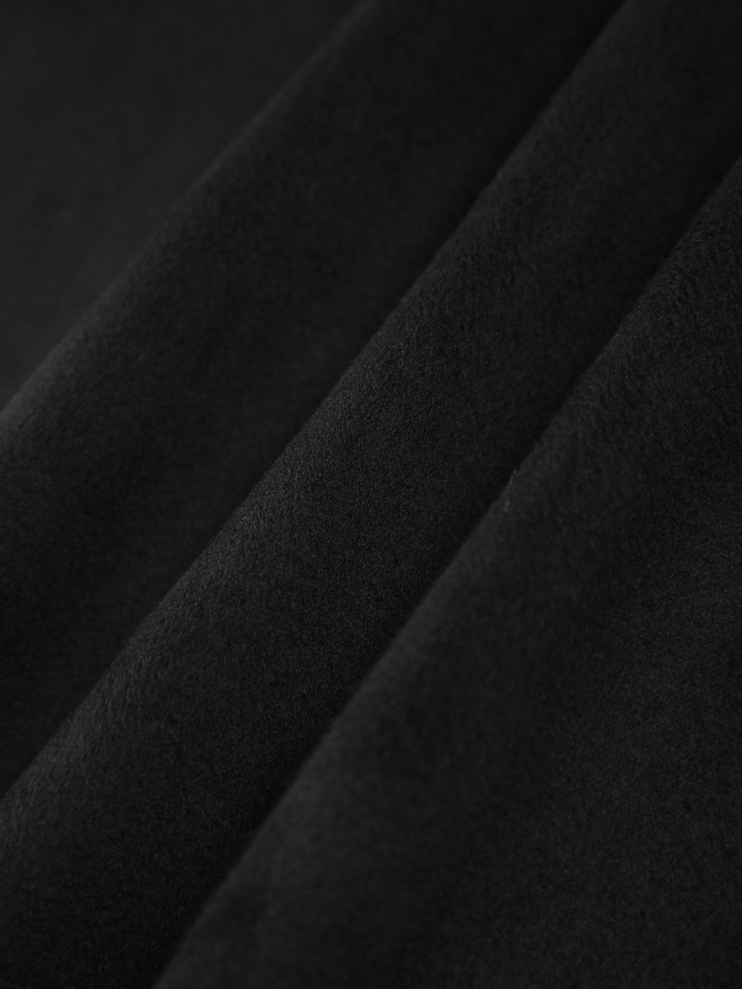 Veste pour femmes avec garniture contrastante et écharpe élégante