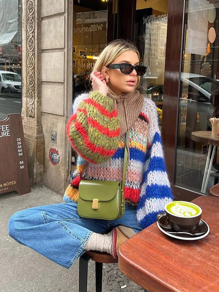 Damenpullover Aus Weichem Material Mit Bequemer Passform