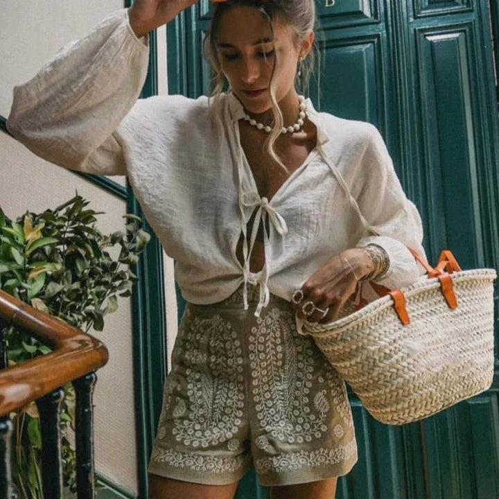 Shorts taille haute brodées en cuir vegan