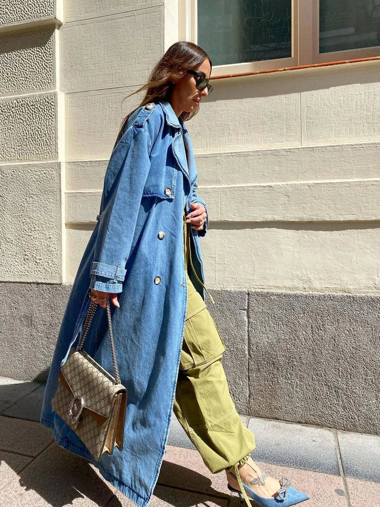 Langer Damen Trenchcoat Blau – Tailliert mit Gürtel – Elegant & Modern