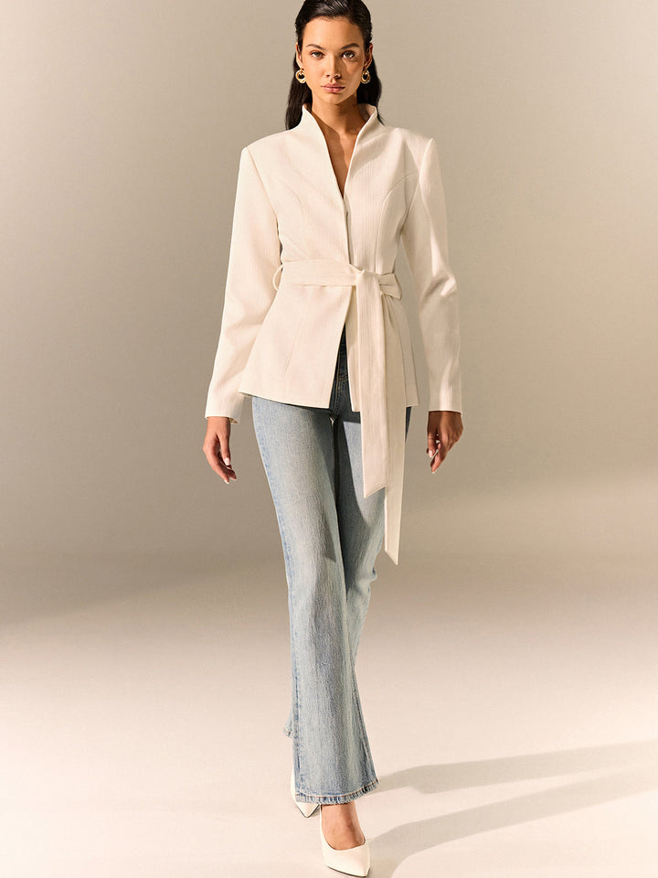 Elegant blazer with stand-up collar and long sleeves