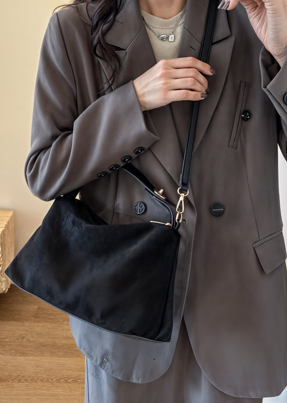 Wildleder Handtasche Damen – Vintage Umhängetasche mit Reißverschluss