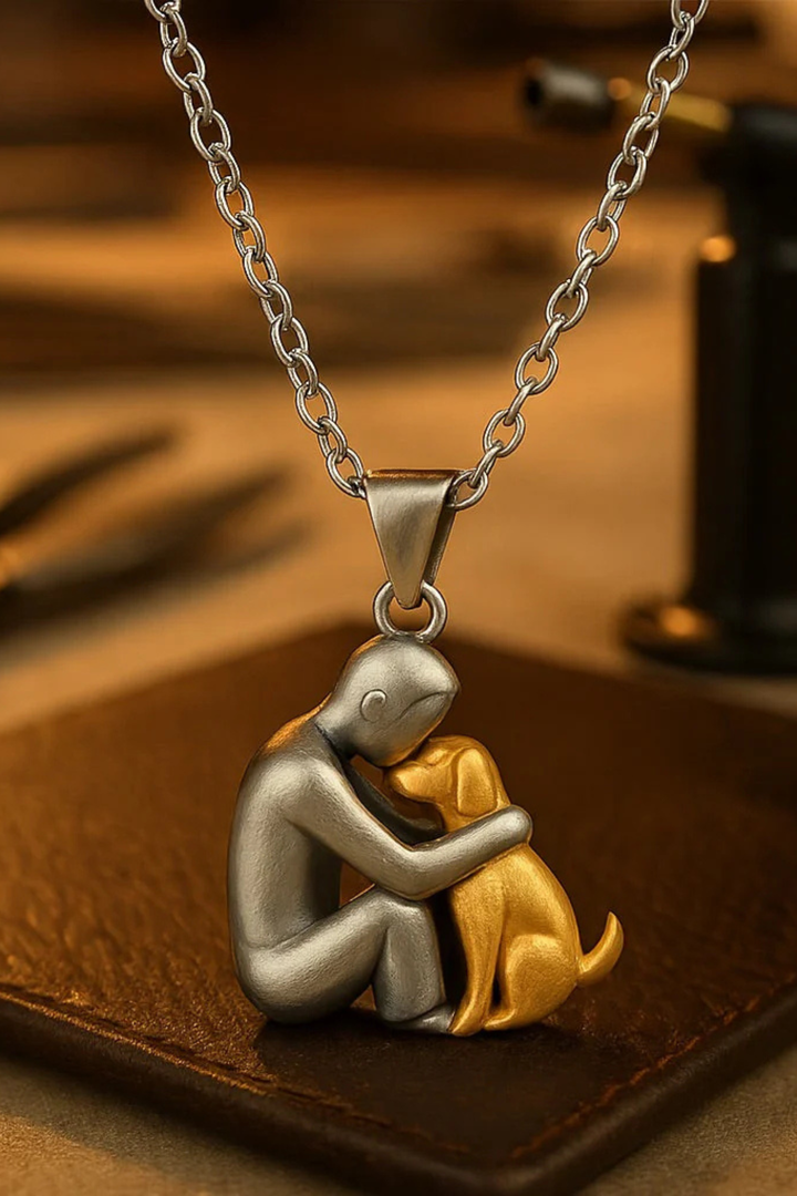 Halskette Damen mit Umarmungs-Anhänger in 14K Vergoldet – Elegantes Hundesilhouette Design 4