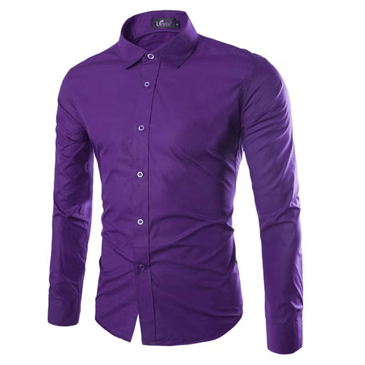Chemise homme en matière facile d'entretien avec coupe moderne