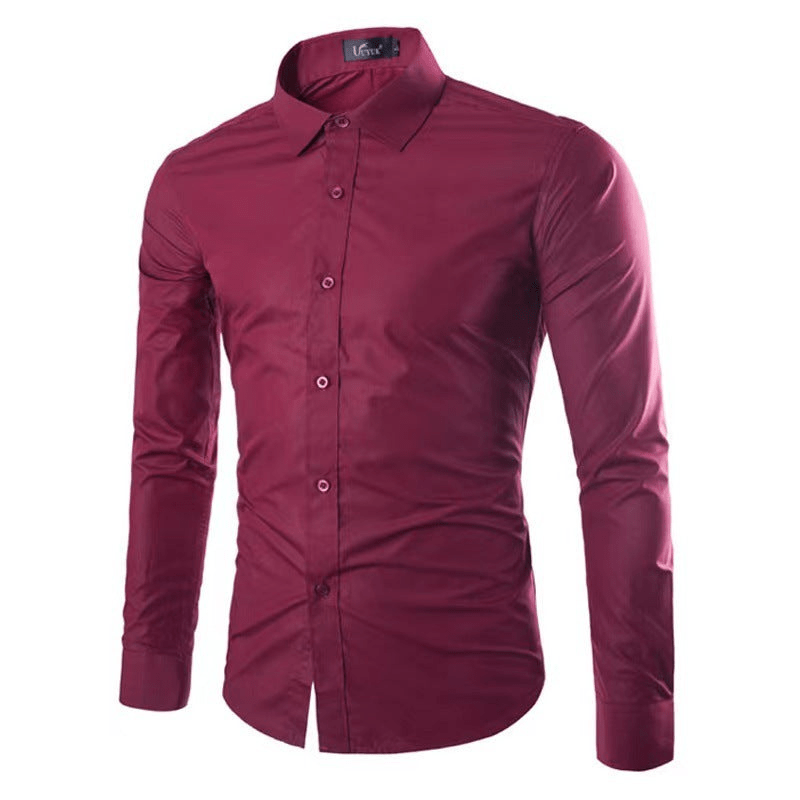 Chemise homme en matière facile d'entretien avec coupe moderne