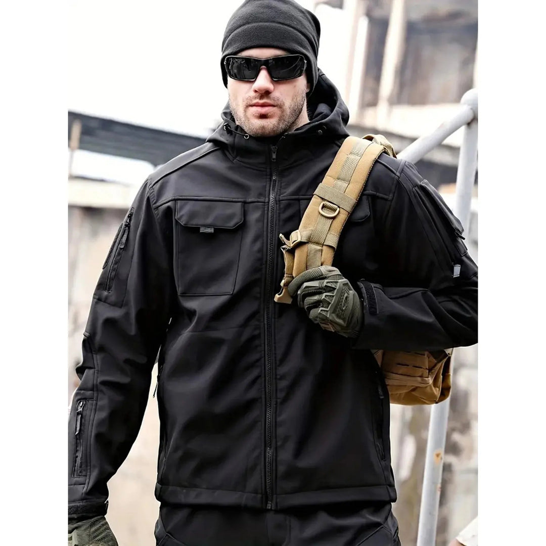 Veste softshell homme avec capuche et plusieurs poches