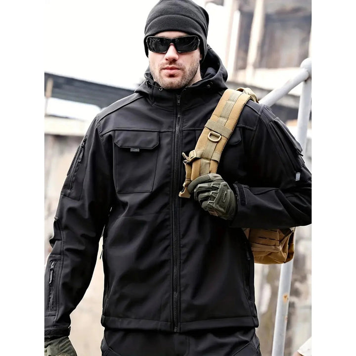 Veste softshell homme avec capuche et plusieurs poches