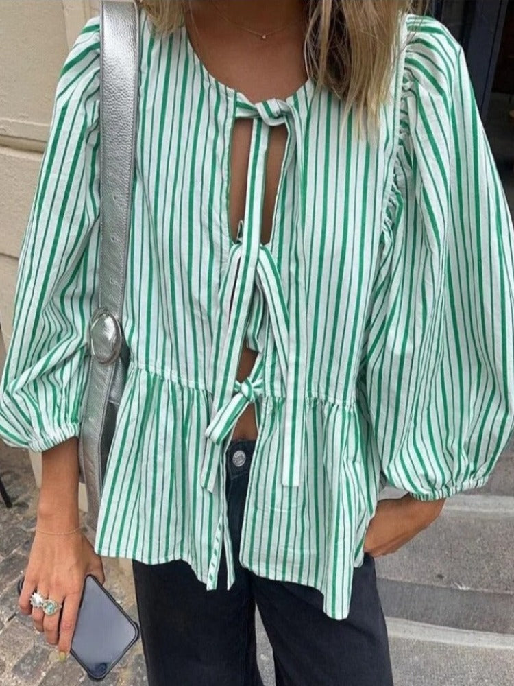 Women's summer top with puff sleeves – striped, light & trendy